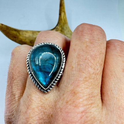 Vintage Chunky Rainbow Labradorite Cocktail Ring - Statement Band