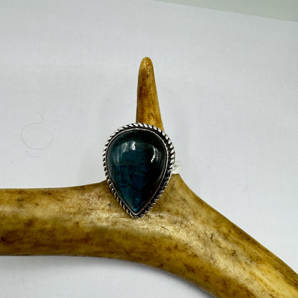 Vintage Chunky Rainbow Labradorite Cocktail Ring - Statement Band