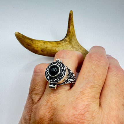 Vintage Poison Ring, Black Onyx Silver Bronze