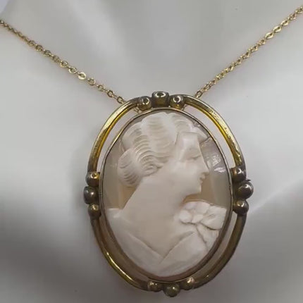 Vintage Cameo Gold Pendant Necklace